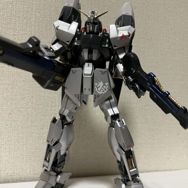 アムロ専用高機動型百式