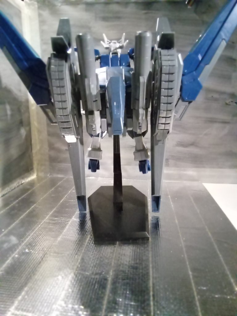 背面 ビーム砲が元のザラキエルと異なり、ブースター扱いにもしてますその為、ブースターキャノンとして私は考えてます。