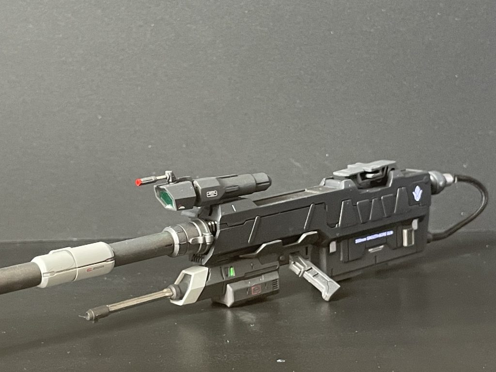 滑腔砲は塗り分け、パイピング、センサーやダクトのパーツの追加、デカール、蛍光グリーン、初めて使ったレジンなどでディテールアップ！かなり気に入ってます！