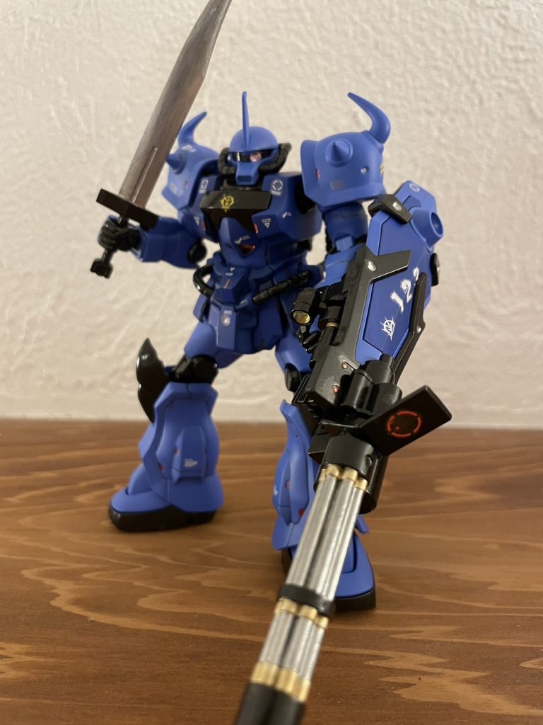 ガトリング筆塗りで苦労しました笑モノアイはいつものキラキラシール！凹凸あるため正面向けません笑