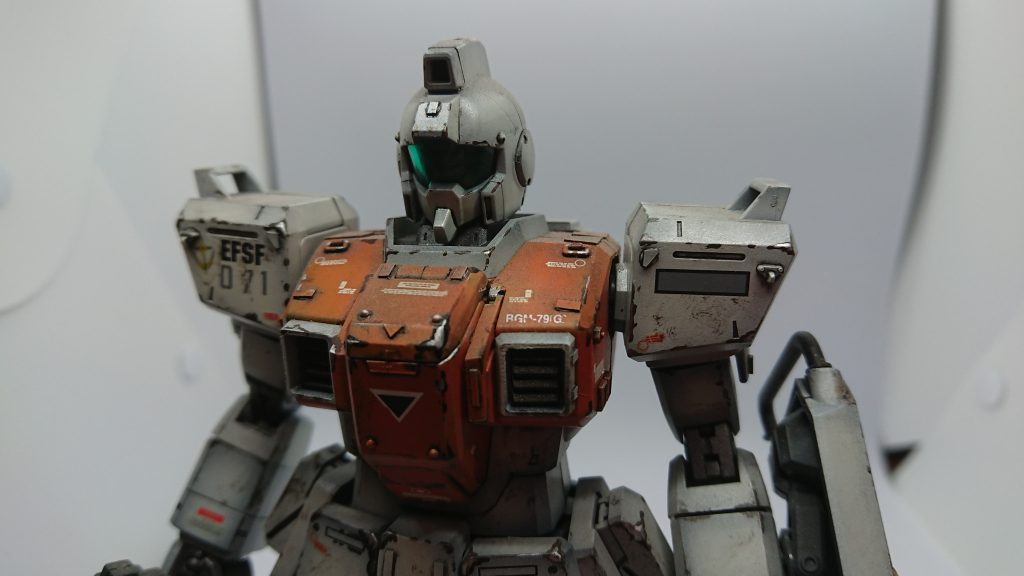 汚しこのころこってて錆びから鉄がむき出しなのが得意でした陸戦ガンダムもたしかこのころ(^^ゞ