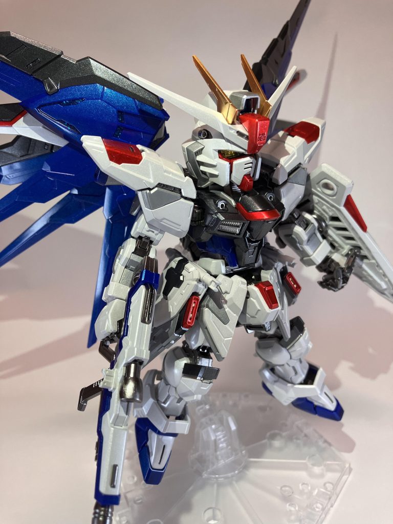 SDではありながらハイディテールまさにMGをSDに落とし込んだキットですね