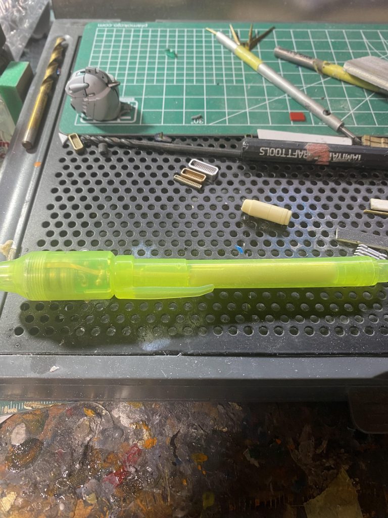 ＵＶライトはダイソーの100均おもちゃペンのやつでOK