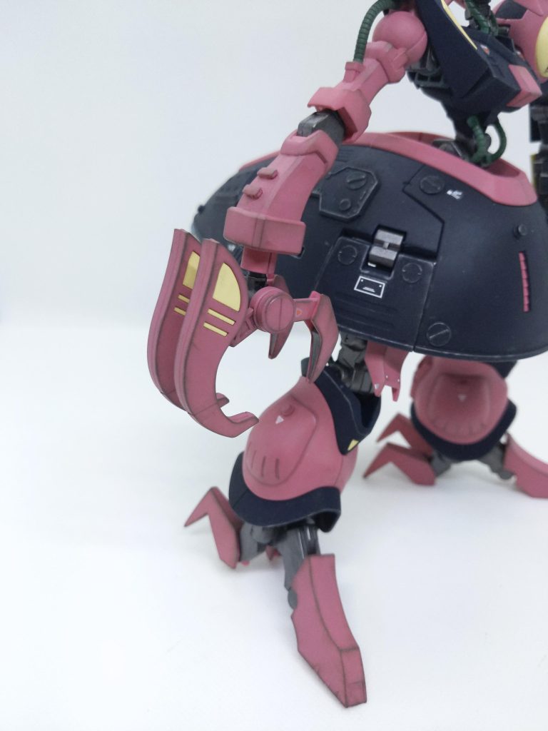 腕部クローウェザリングマスターで少し汚しました