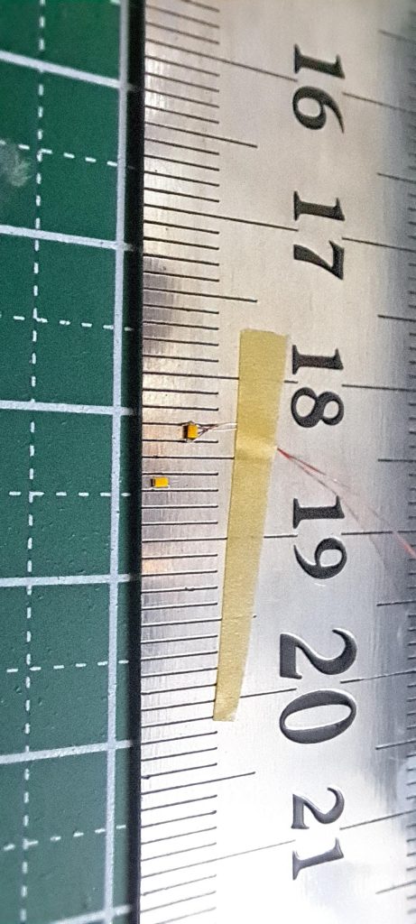 1005LEDにポリ線はんだ付けは正直キツかったです