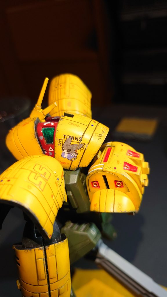 変形後の下に来る センサーは100均のレジン加工 初めて使いました。レジン 下の塗装は適当に塗ったので反省ですね