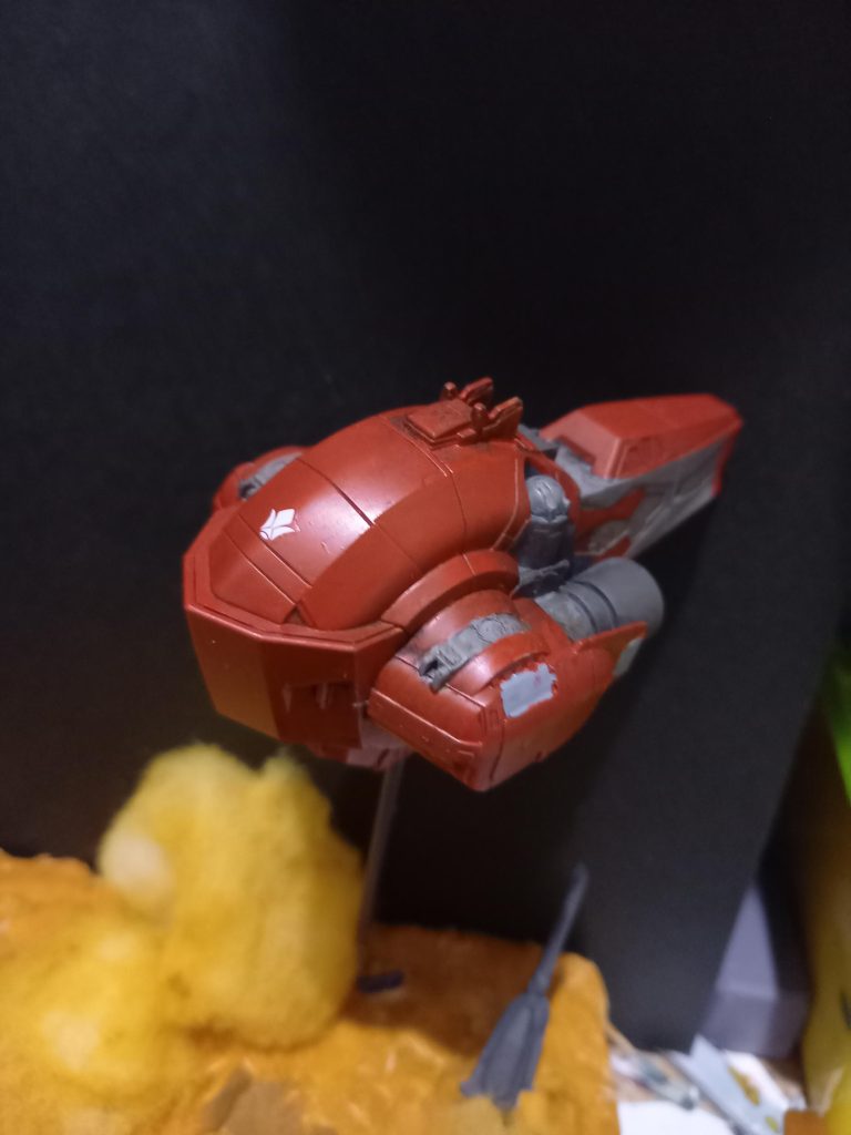 イサリビ　余計な接続ピンをカット　うらをプラバンで蓋をしてます。