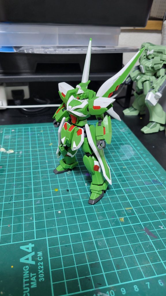 ぱち組状態です、太ももの合わせ目がひどすぎたのでそこだけ直そうと決心しました。