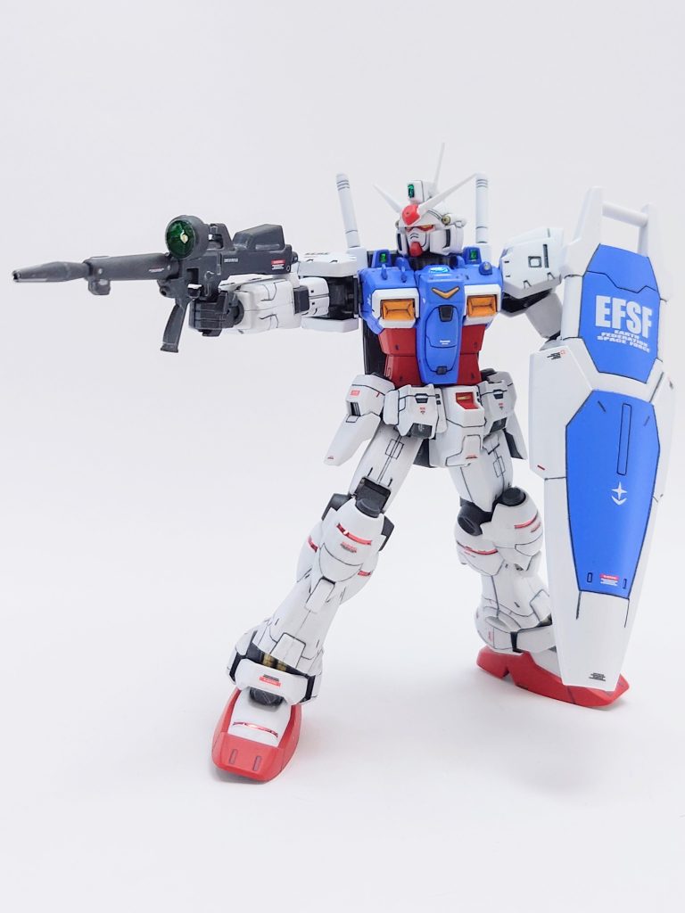 RG風にするため胸んトコのよく分からんフィンもランナープラ板で立ててみました✋青いトコなので塗装してるためランナープラ板じゃなくても良かったと後から気が付いて😅