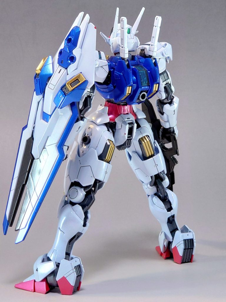 シェルユニットはメッキを落としキャンディ塗装してメタリックブルーにしました。