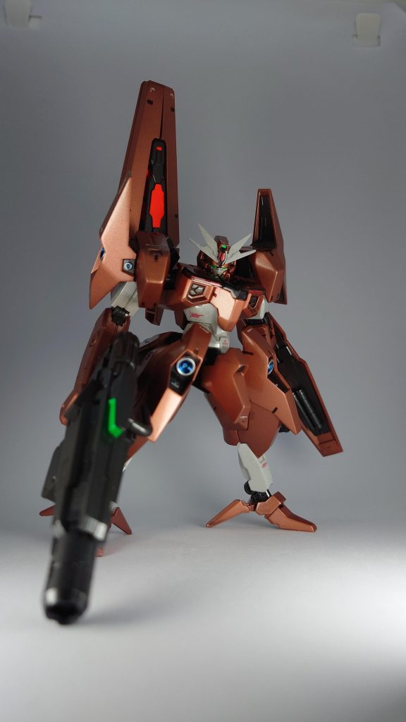 表面処理→シャープ化→全塗装→デカール追加→トップコートという流れです。パーツが大きめなものが多かったので表面処理を頑張りました。