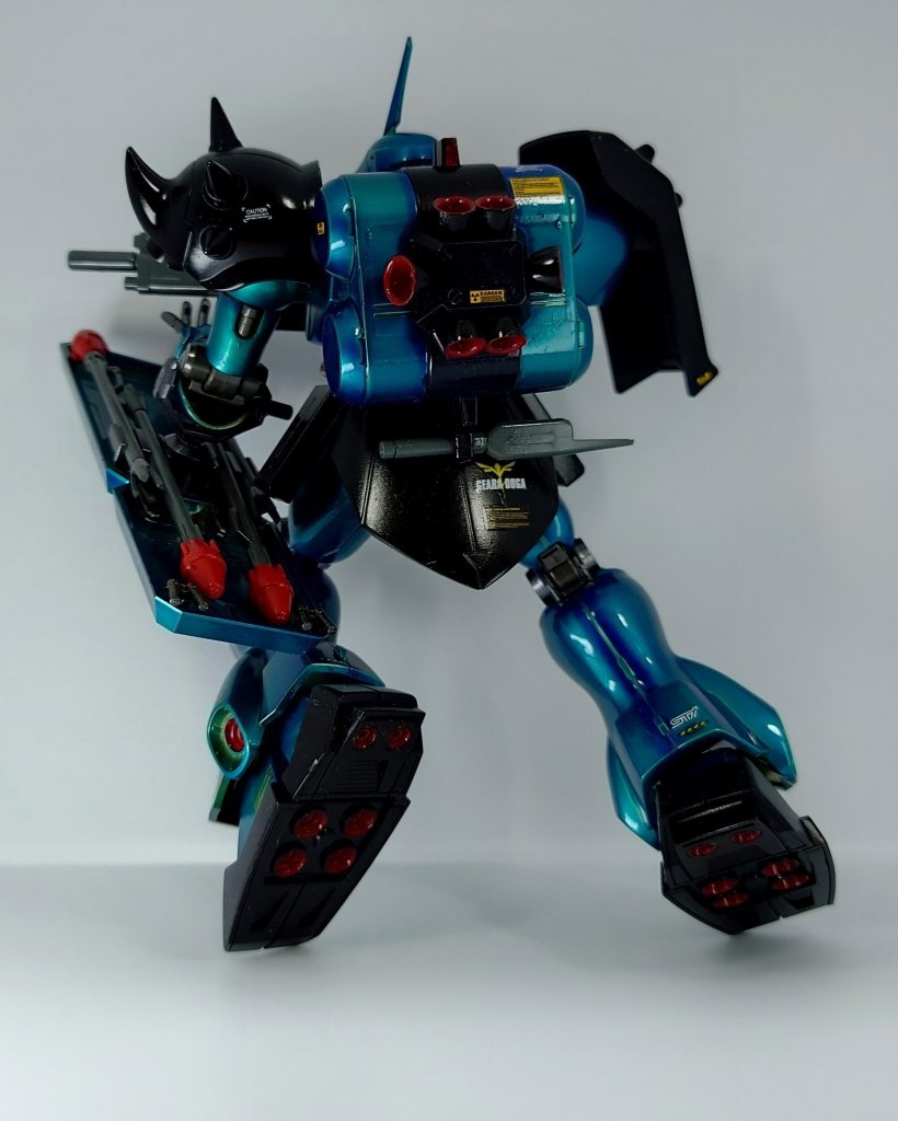 青いギラ・ドーガカッコ良いですねー大好きです♫