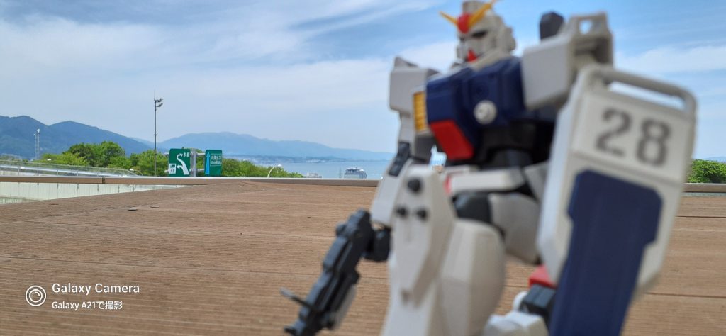 野外の陸戦型ガンダム(未完成)–2枚目/制作者：Attuuuu