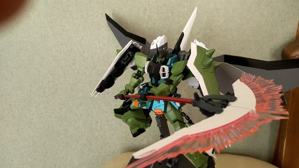 アックスはかっこいいから持たせてるだけでアイビスウィザードをつけるときは絶対に持ってるって訳ではないです。