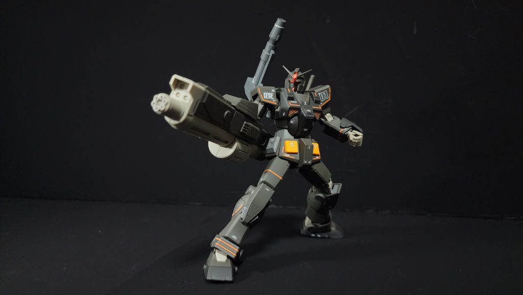 HG ヘビーガンダム–2枚目/制作者：エヴィン