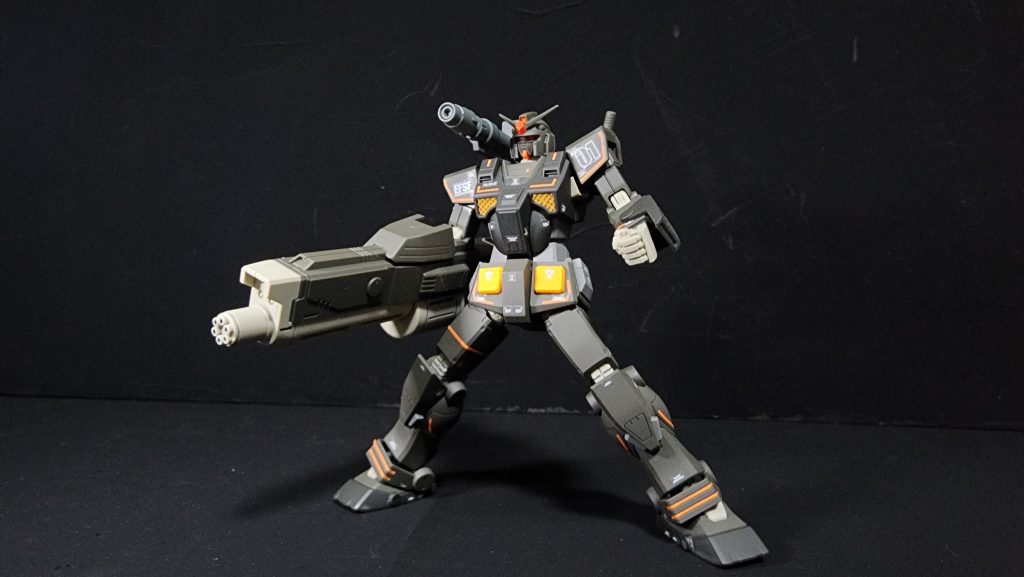 HG ヘビーガンダム–3枚目/制作者：エヴィン