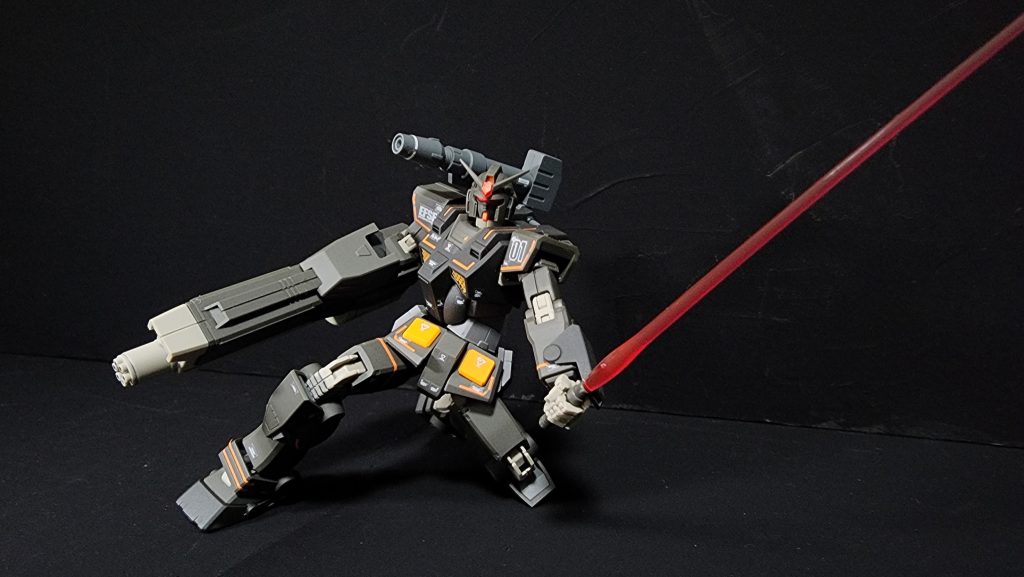 HG ヘビーガンダム–4枚目/制作者：エヴィン