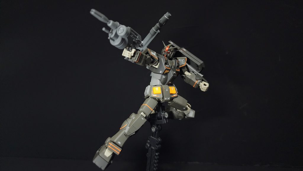 シールドは折り畳みできます。