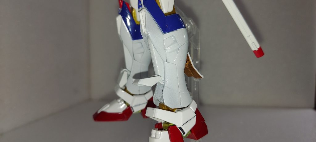 今回のこだわり改造ポイント脛のレールガン展開ギミック