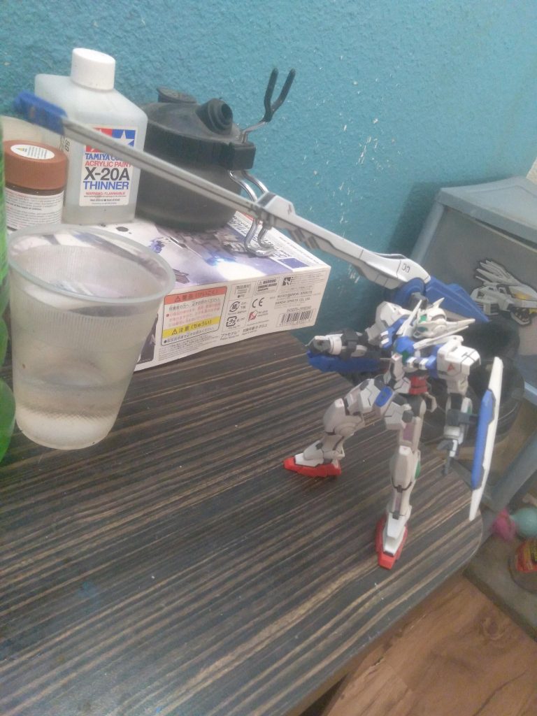 The barrel can still be deployed. Making this a very big weapon