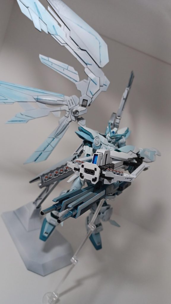 オリジナル白雪姫こと、ウイングガンダムニパスその、砲撃強化形態です。