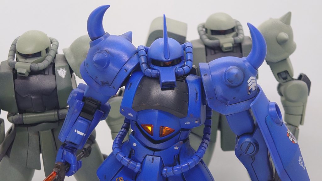 リバイヴザク2機を従えて…これだけでテンション上がりますね(笑)