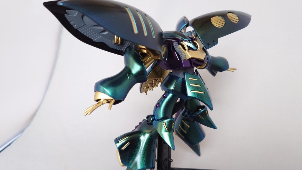 挿し色はブルーゴールド。上品な金色で気に入りました。