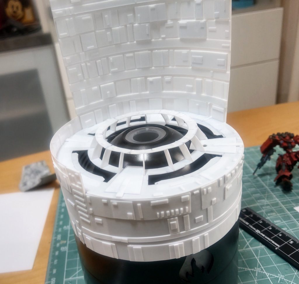 ぽちぽちプラ板貼ってたとき。ゾーンに入る