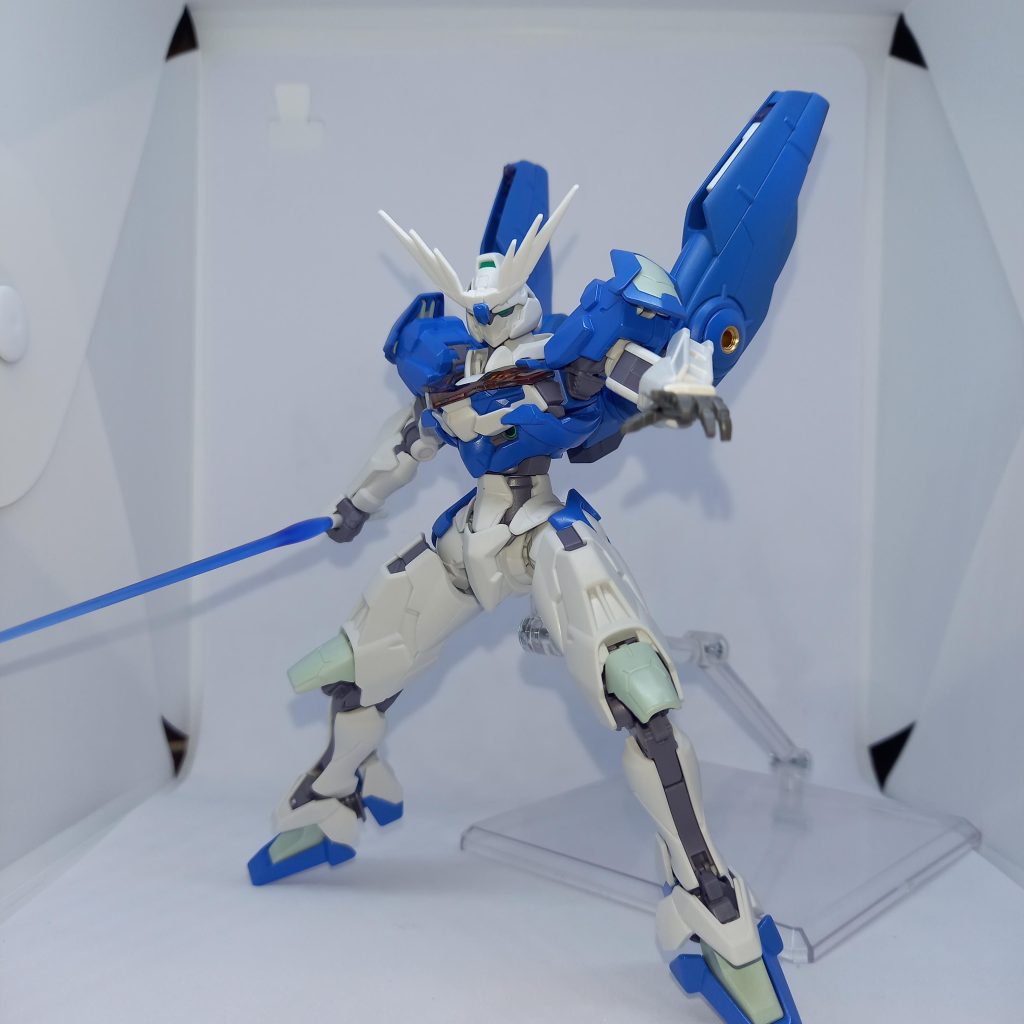 青いサーベルいいですよね。