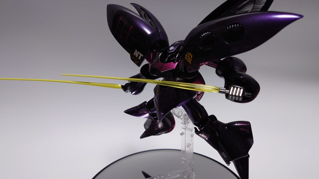 背景によってイメージが変わってきますね