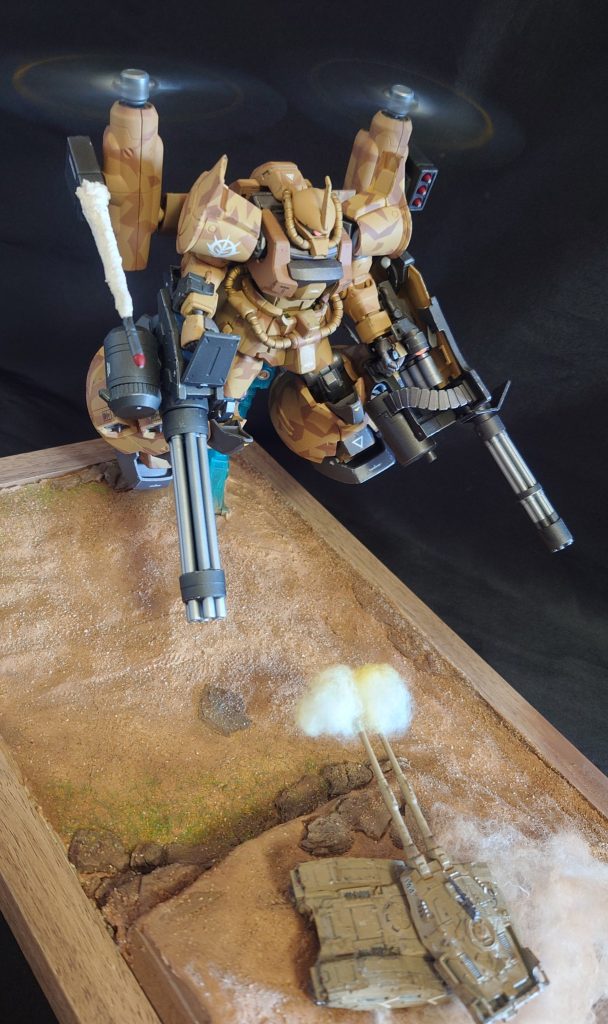 グフフライトタイプ単体は、昨年ガンスタに投稿させて頂いた作品に、ミサイルポッドを発射した状態にカスタムしました。