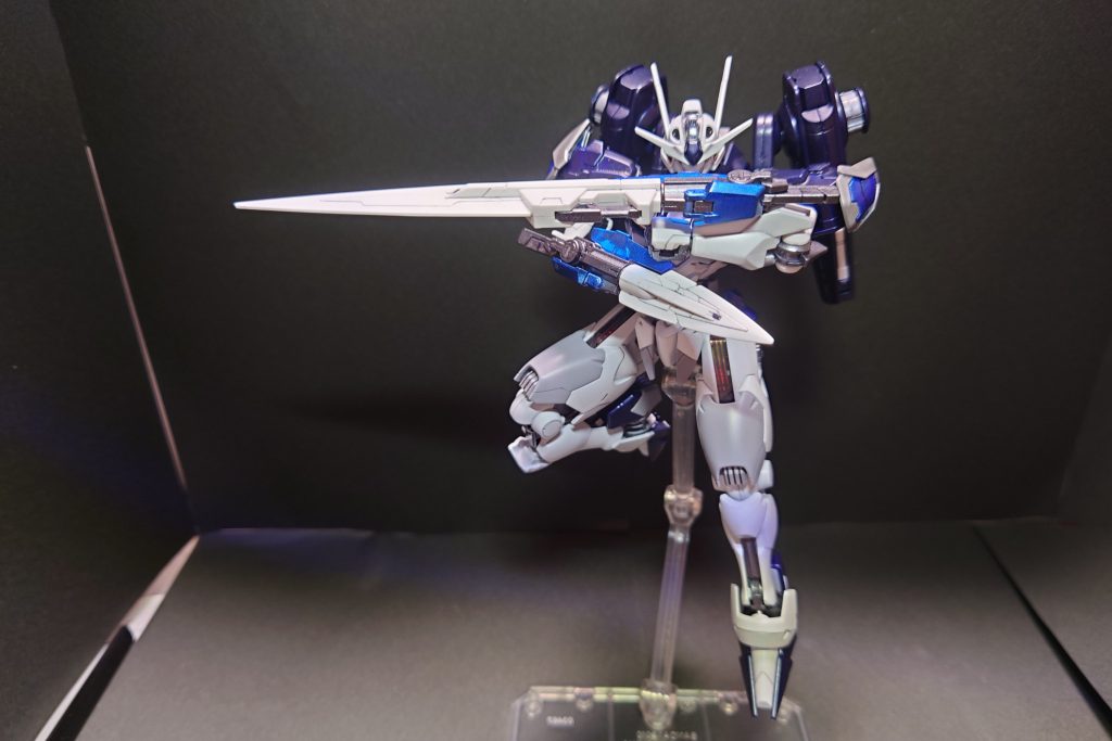 近接は、GNソードIIロングとショートで切り刻みます。