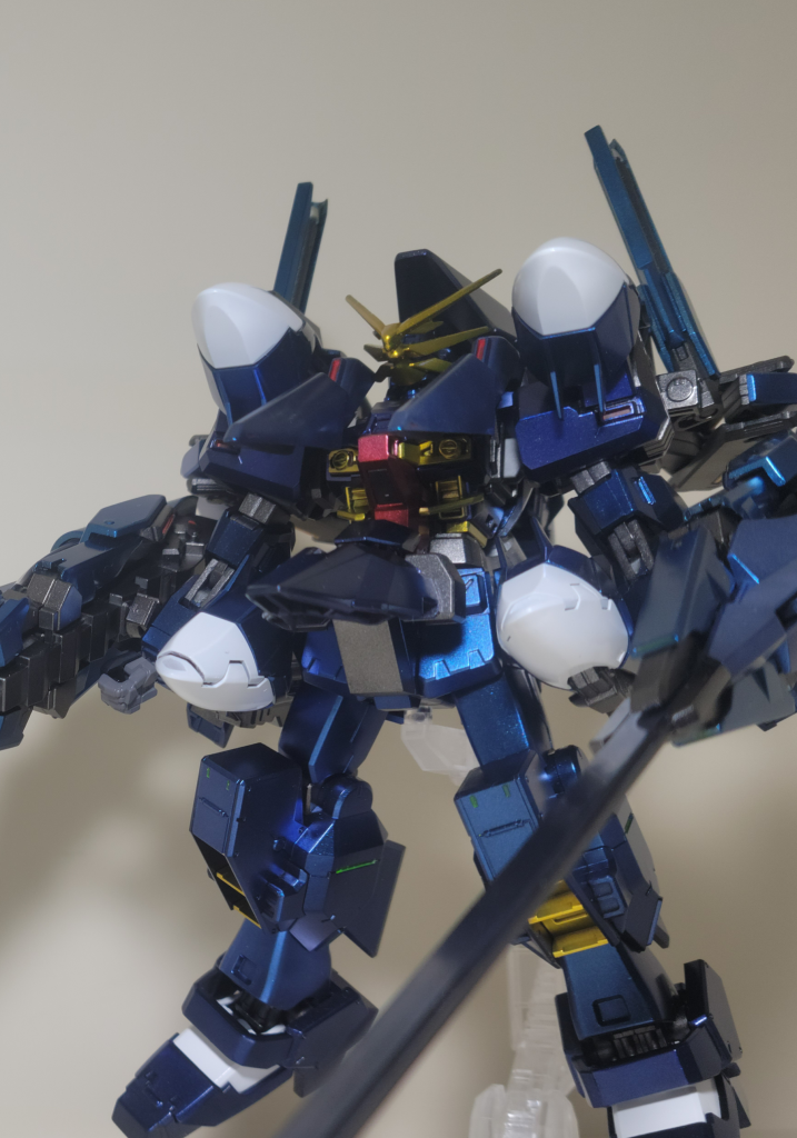 ギラギラにキャンディー塗装。ブルーも２色にしてますが、写真ではわかりづらいですね。