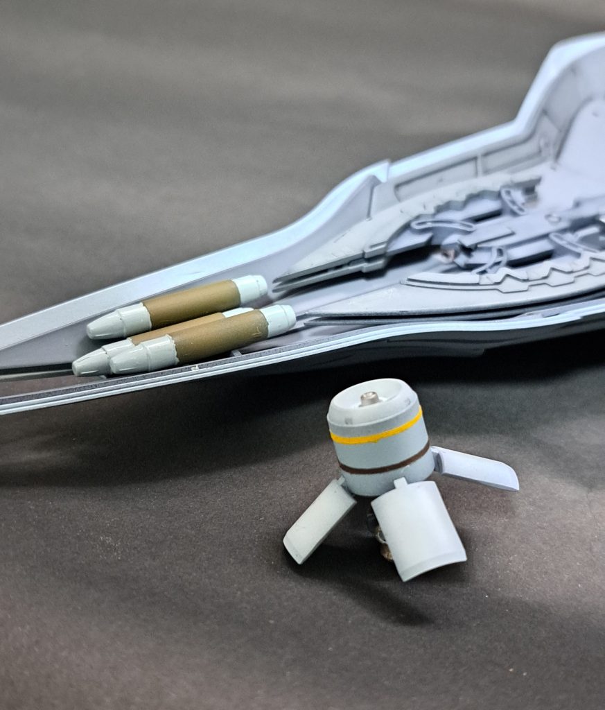 ファンネルやグレネード？は戦闘機のミサイルや爆弾をモチーフに 