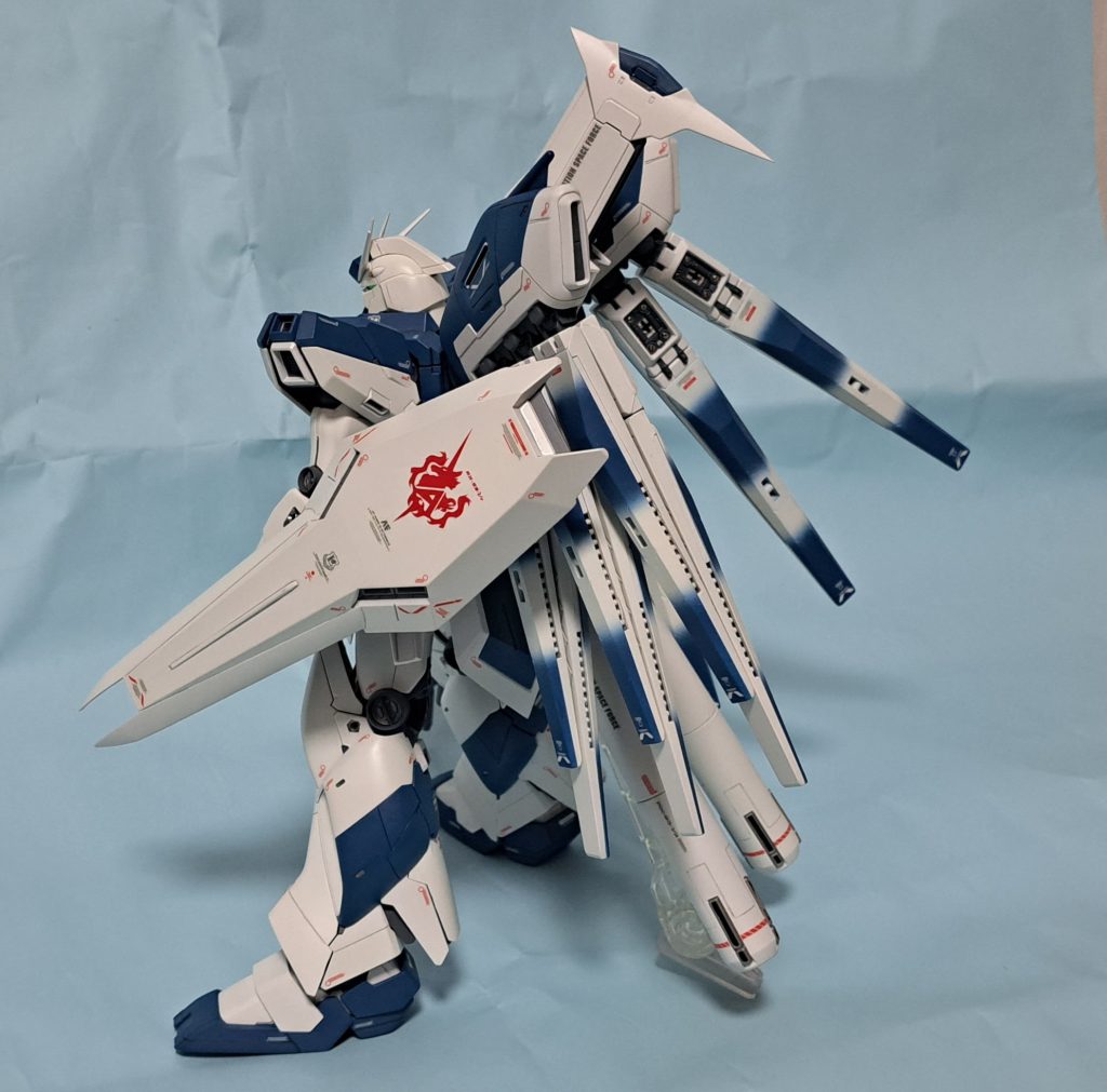 シールドは敢えて真っ白に