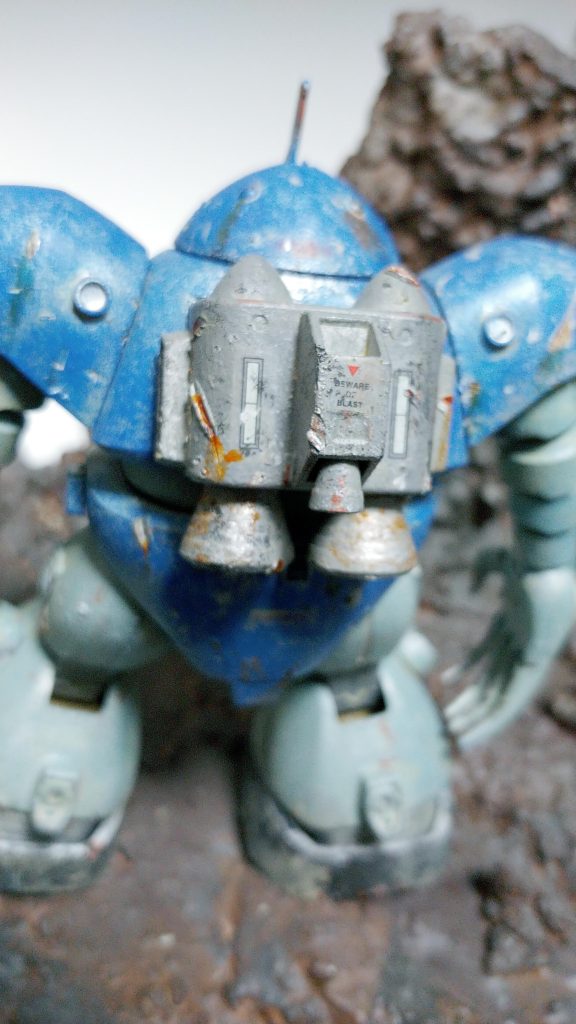 バックパックもジャンクパーツで増設。ここはもうちょいいじれたかなぁと反省