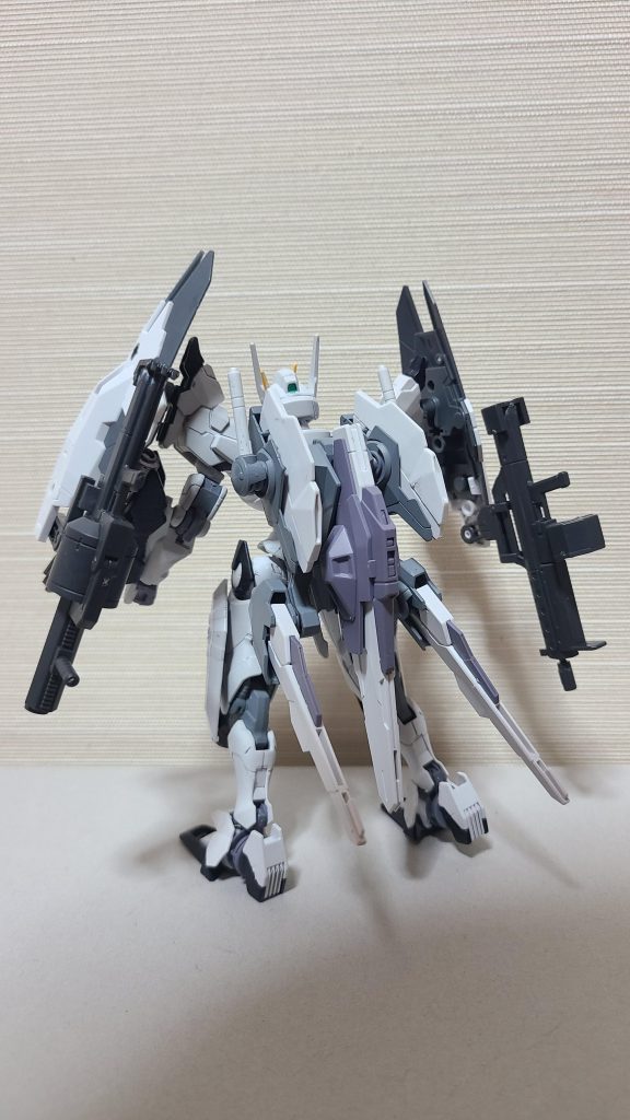 画像が入りきらなかったのでバックショットをちゃんとルブリスの武装もあるのよということで一つ。