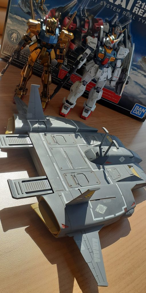 前に制作した百式も入れて…ビーチャ、モンド、エルのスリーショット!