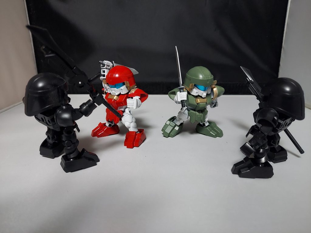 BUGと戦闘中後でみたら腰の所と腕にも色ぬるんだった(￣▽￣;)全く可動はしないシンプルなキットですが好きな部隊兵を２体作れるのがいいですね✨