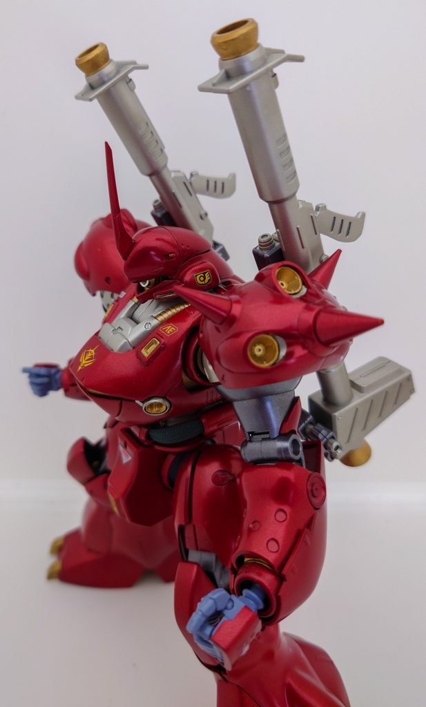 武装その2ジャイアント・バズⅡ背面装備の重火器は男のロマンですね!Theケンプファーといった風貌です。