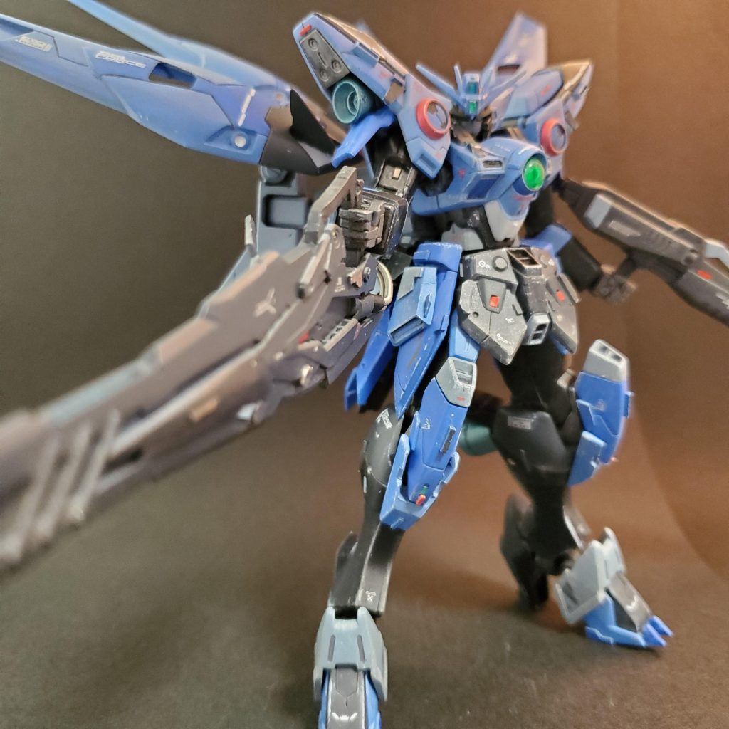 自作レールガンとバスターライフルを装備。逆手持ち万歳!