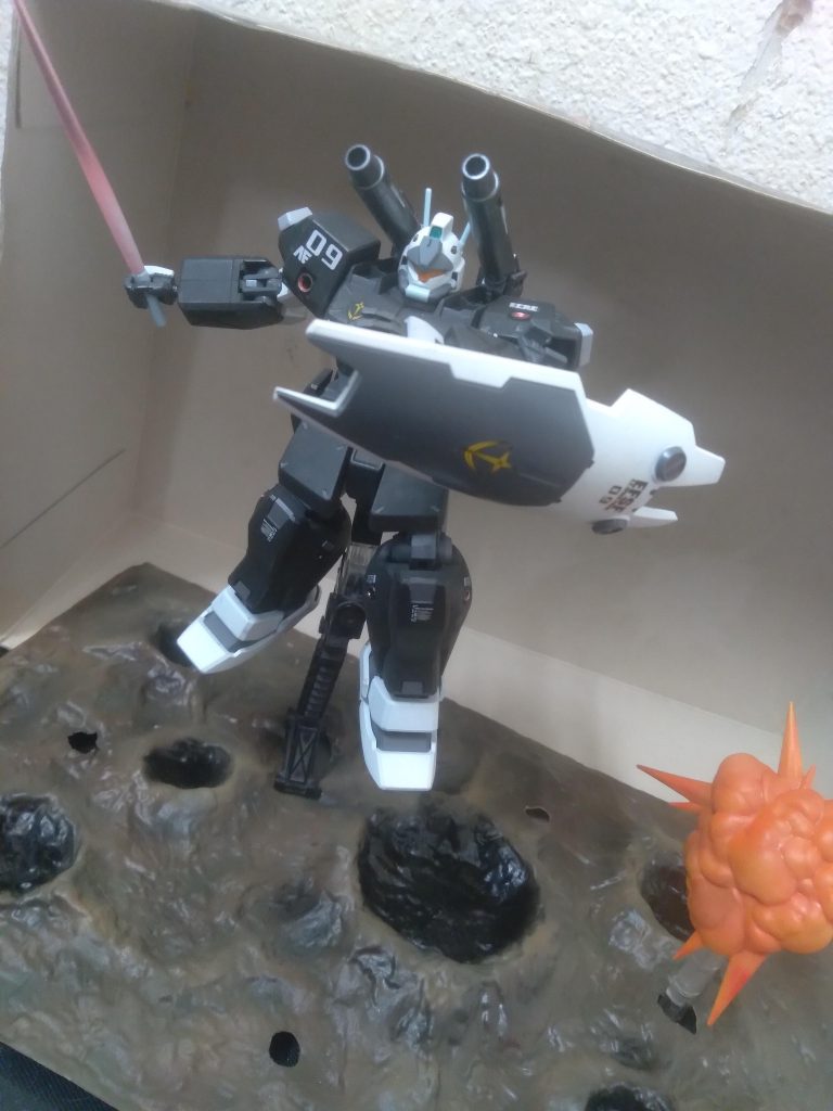 Drawing the beam saber. I painted the base with white to give it a cool look. I think I achieved that, haha