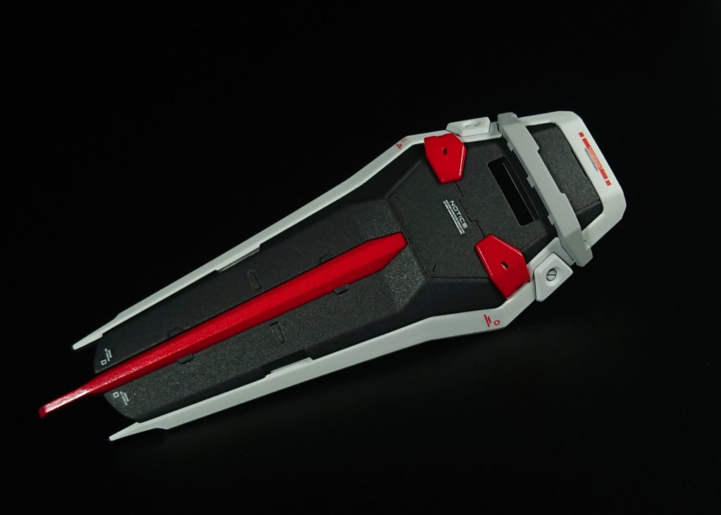 シールドEGストライクの物を軽く形状変更して使用しています。