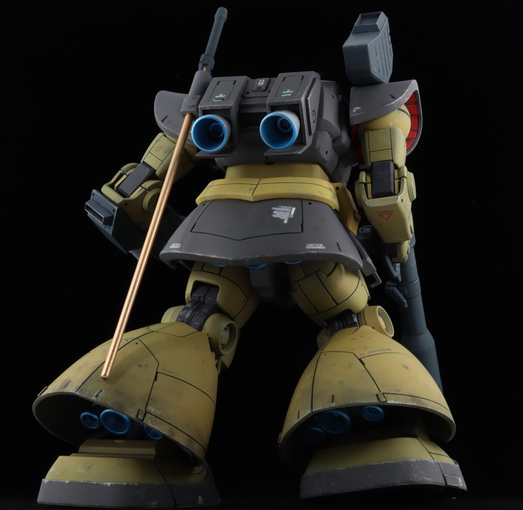 やはり神キットと名高いドムですね~足回りを中心にスジボリを追加しましたがプロポーションは特にいじってませんあとバックパックと左手のグレネードはプラ材でスクラッチしました!