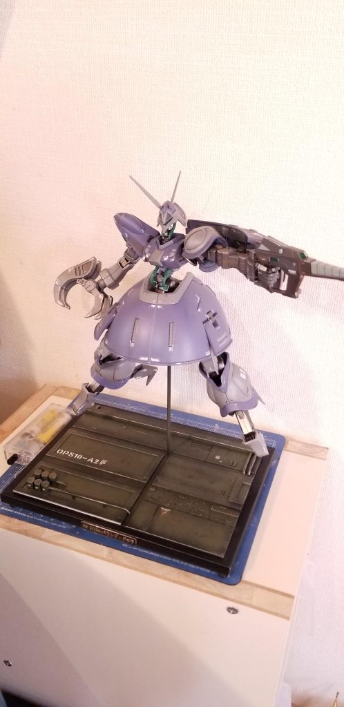 オプションパーツセットのA2ランナータグで謎の形式番号吹きの実績解除しましたデカールを貼って完成です