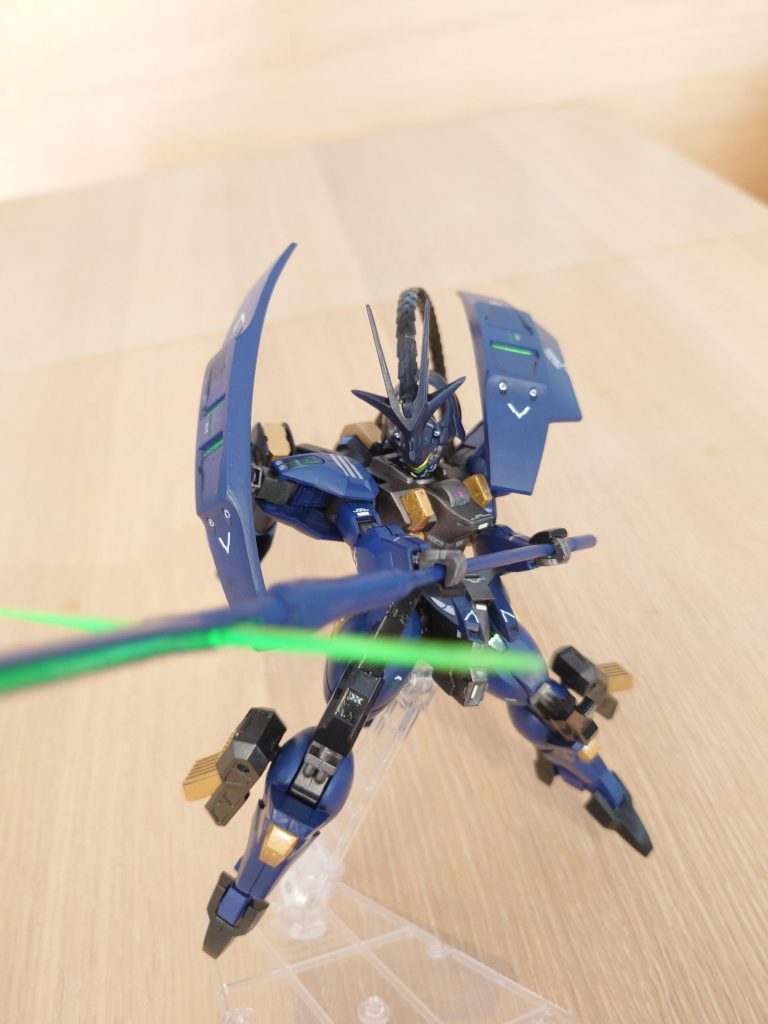 武装は外せるので、軽装化して近接する得意な戦法に持ち込めます。因みに作りながら最終的にはキャラも似ているFateシリーズのクーフーリンに近づけていきました。