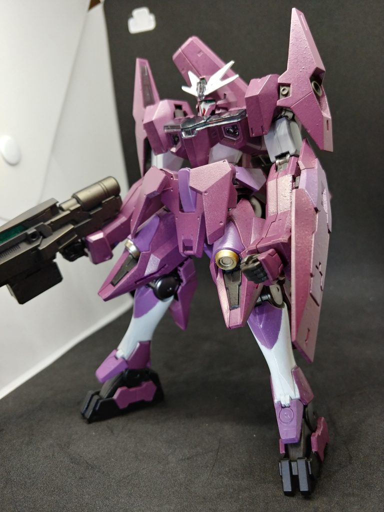 前に書いた様に太もも以下だけ繋げたかったんですが、難しくてやめ脚のみ付け替えも腰回りが寂しすぎたので、腰から付け替えにしました。