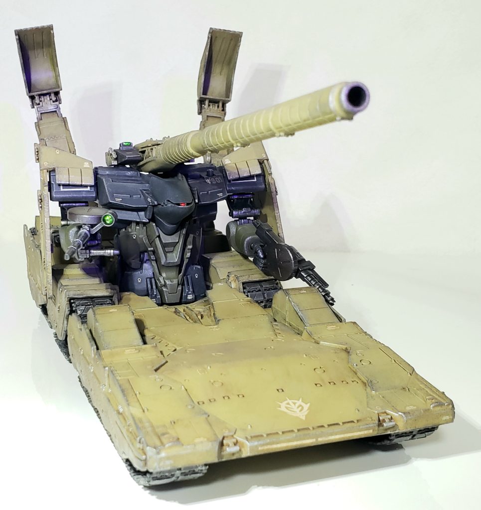 ショベル・アームユニットを展開。