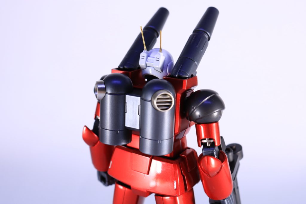 基本的にグレー部分は１色だったのですが、好みで所々シルバーを入れてます。グレーはメタルカラーアイアン、グラファイトブラックを使用。これも好みですね(笑)