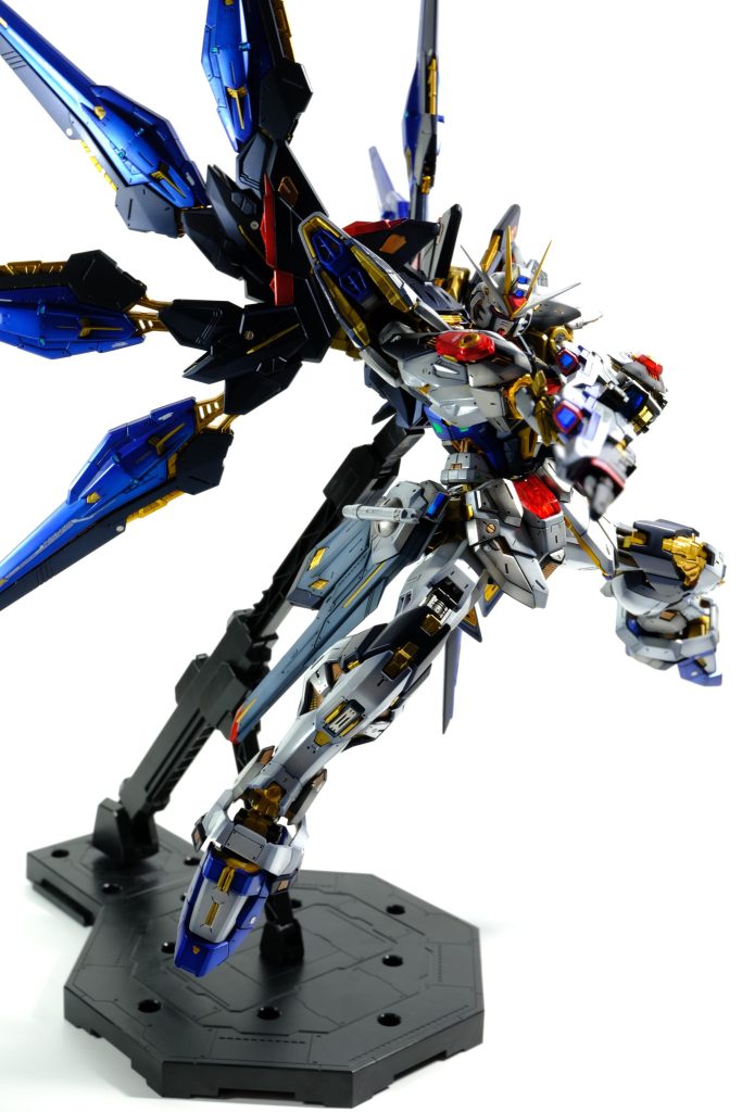 カラーレシピ・白グレー下地→スーパーファインシルバー2でハイライト→クリアホワイトでハイライト→ムーンストーンパール→光沢クリア・黒黒下地→プリズムブルーブラック→つや消しクリア・グレー黒に近いグレー→スーパーファインシルバー2でハイライト→ダイヤモンドシルバー→半光沢クリア・ブルーダークブルーにマゼンタを少々→プライマリーメタリックブルーでハイライト→下地色+クリア→半光沢クリア・赤ブラウン下地→スターブライトシルバーでハイライト→GXクリアルージュ→光沢クリア・レールガン等のグレーヘキサグレー→ヘキサグレー+白でハイライト→ヘキサグレー+クリア→つや消しクリア・黒黒下地→スターブライトアイアン→半光沢クリア以上です。長々とすみませんでしたm(_ _)m